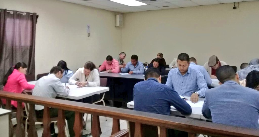 PJdeHonduras's tweet photo. #CADERH realiza aplicación prueba psicométrica a 26 postulantes a cargos de Magistrados de Cortes de Apelaciones, Jueces de Ejecución, Letras, Paz y Sentencia #SantaRosaDeCopán https://t.co/UtmaIEGVz1