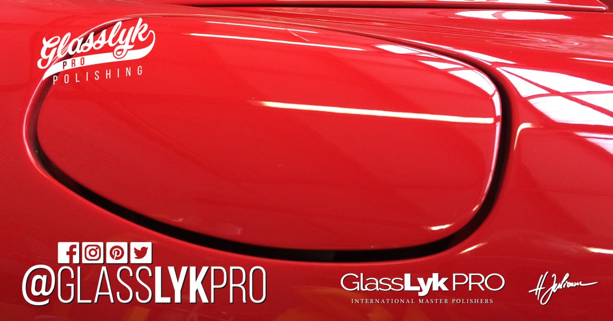 GlassLykPRO's tweet photo. #glasslykpro #porsche #polishing #youngtimers #youngtimer #porschevintage #lille #lille59  #porscheblanche #porsche911 #moteuralarriere #carrera #targa #porschetarga #porsche911 #porschecarrera #carrera911 #carreratarga #villneuvedascq #polissage #lustrage https://t.co/QpuskxTHJ8