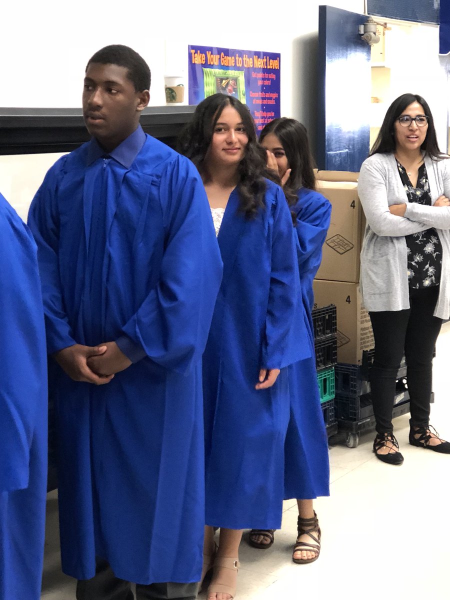cabalpsychlh's tweet photo. Saying goodbye to some buddies today. Gonna miss these kiddos! @WMSPatriots @LHSchools https://t.co/uAHLXZ3xch