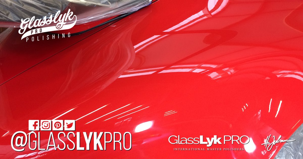 GlassLykPRO's tweet photo. #glasslykpro #porsche #polishing #youngtimers #youngtimer #porschevintage #lille #lille59  #porscheblanche #porsche911 #moteuralarriere #carrera #targa #porschetarga #porsche911 #porschecarrera #carrera911 #carreratarga #villneuvedascq #polissage #lustrage https://t.co/mqxrcnMVQz