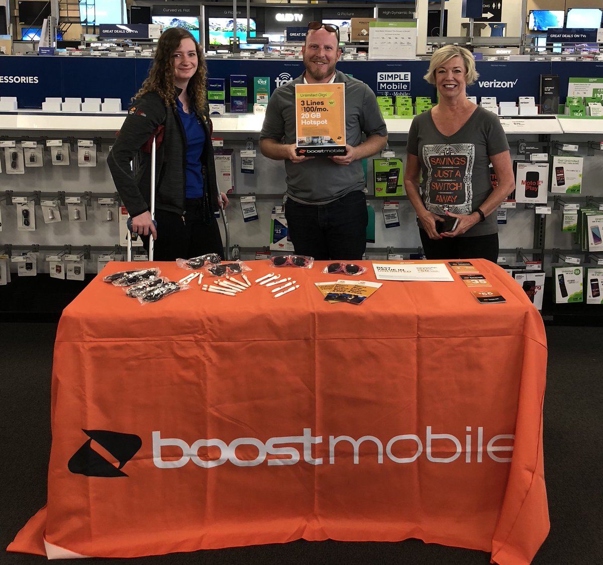 Working on that #boostlife on this glorious #boostday <a href="/martyachi/">Marty Dominguez</a> <a href="/erinkorski/">Erin Korski</a> @SprintSouth