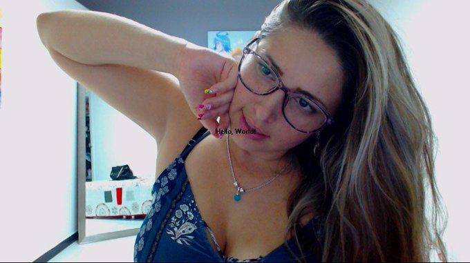 #CAM4 I'm live on https://t.co/lpTkPcYSbM https://t.co/SbkkEb3Pys<a href="/tag/cam4"class="tags">#CAM4</a>