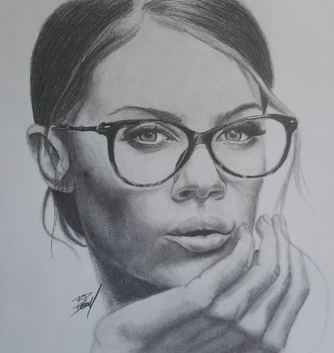 Beall_ucanbe's tweet photo. @xeniatchoumi sketch I did a couple months back
#nofilter #xenia #publicspeaker #sketch #art #drawing #artoninstagram #artontwitter #pencilonly #pencilsketch #pencil #portrait #glasses #model #xeniatchoumi https://t.co/d3hh4iSvuy