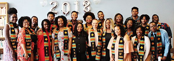 LawrenceUNews's tweet photo. Congratulations to the seniors in Lawrence's Black Student Union who recently received their beautiful Kente Cloth in recognition of their upcoming graduation. They'll wear it proudly at commencement. https://t.co/otphXb4ALk