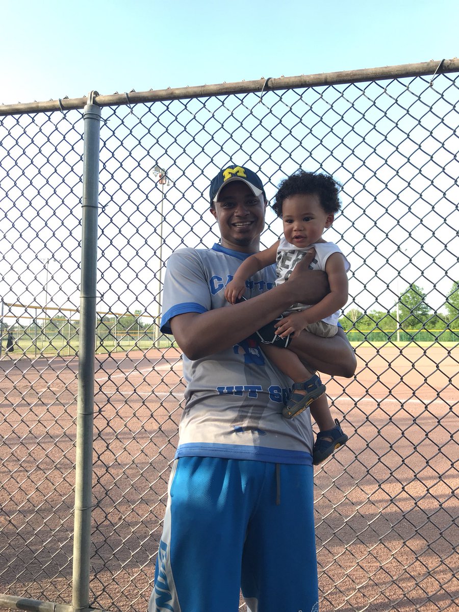 CantonHitSquad's tweet photo. Who needs a rally goose when you have a rally baby?! https://t.co/s1zEA1hLij