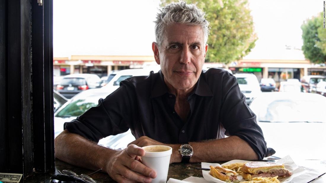 bBenjaminButton's tweet photo. Anthony Bourdain saw the humanity in all of us https://t.co/d0jNyK2W6u https://t.co/DnhocV1RRk