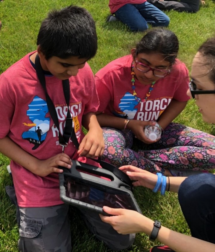 gmvslp's tweet photo. #TorchRun 2018!! A wonderful annual tradition in SB &amp; all of NJ. I love this candid that @liadipalma took of me modeling #AAC for a student &amp; his peer! I am so proud of these kids! ❤ Thank you, @SoBrunswickPD! #seemeseemyaac #sbpdchat #slp #nj @SSfeder @BonnieCapes @jnhrn1221 https://t.co/IRPHKAQDBk