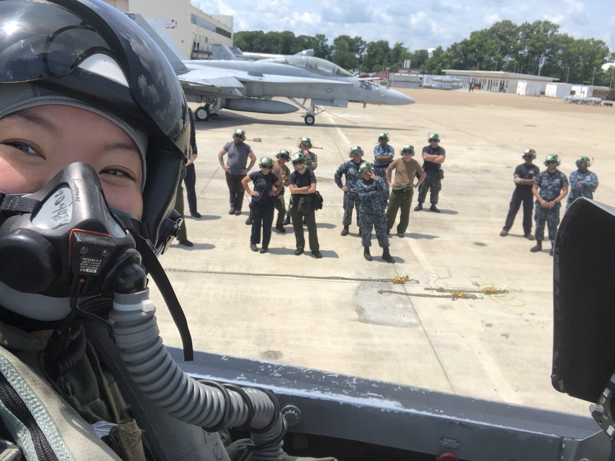 mama__miaaaaa's tweet photo. Thanks to all my friends, family, and NAVY family!What an experience that Iโll never forget. #LTKNIGHT #QuickPromotion #LolJkjk #ButSoon #DidntHaveToUseMyBarfBag #BornForthis #VFA106 #HOOYAH https://t.co/2UWz9qlu0z