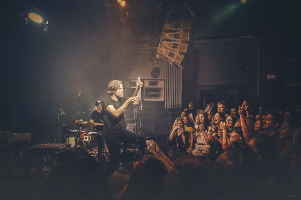 J. Bernardt în Club Control: bringing sexy back magazine.overground.ro/2018/06/j-bern…