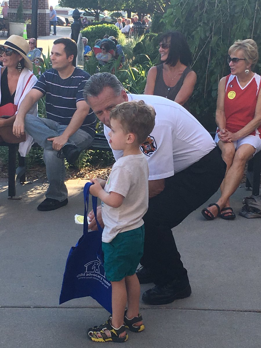 LNKFireRescue's tweet photo. The @LincolnCAC knew what they were doing when they handed Chief @micheal_despain a water pistol tonight! (Despain was a sheriff cadet in his previous life!) TY to everyone who came out tonight to help raise money. @LincolnCAC was the real winners! @Lincoln_Police @IAFFLocal644💥 https://t.co/0xC2knhF1k