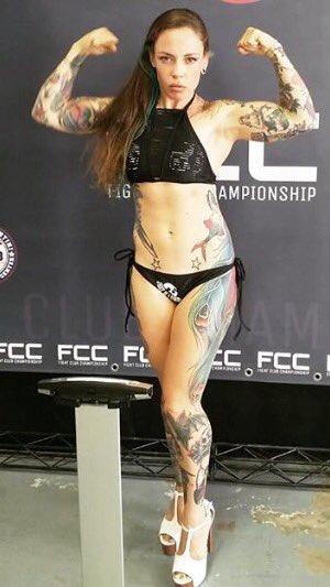 LoveMMALadies's tweet photo. So many fights this weekend. Good Luck to this #BadAss #SuicideGirl #ThoseHeels #GirlsWithInk https://t.co/AOUXLIxDfk