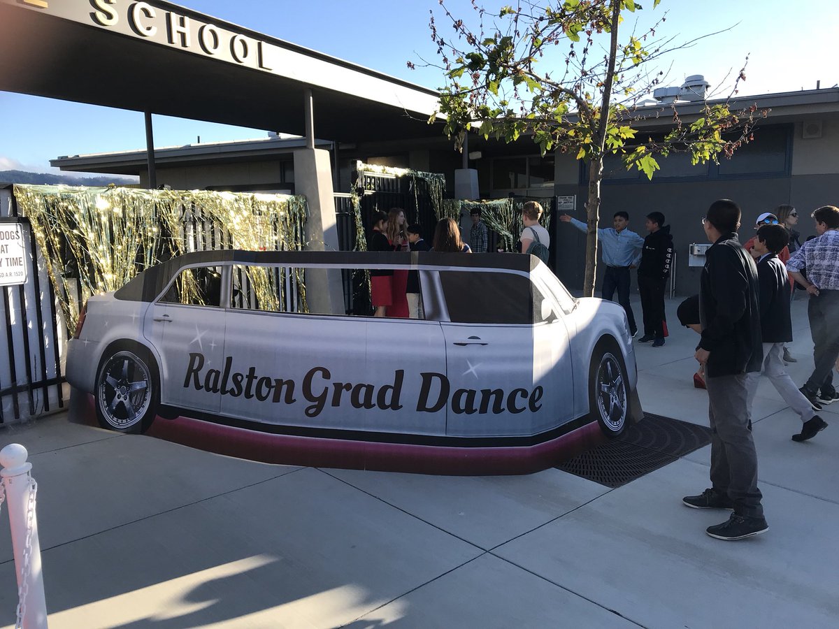 MDoughertyMMS's tweet photo. 8th grade promotion dance! #classof2018 #promotion #ralstonrams https://t.co/Qw4NqxVbcs