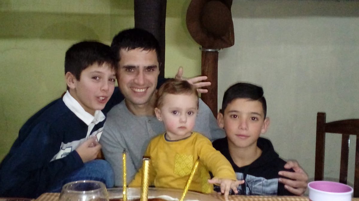 MaxiLevo's tweet photo. Gracias por acompañarne siempre!.. Los Quiero con todo mi corazon! https://t.co/7iOuIjMEaD