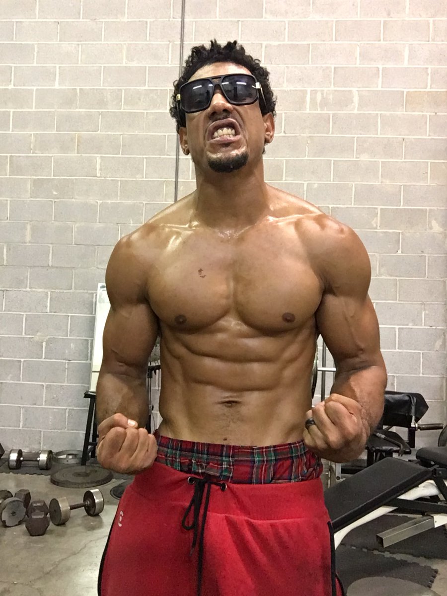 ARealFoxx's tweet photo. #DojoDay done. Came up wit some potent pro wrestlin potions and got a work out in.. Was motivated by thought of @WWNEVOLVE puttin me in The Game to BaLL against Adam Cole at #EVOLVE107 AYEEEEEE #ARFOX #Werkin #BaLLiN https://t.co/h9oyeTrPi1
