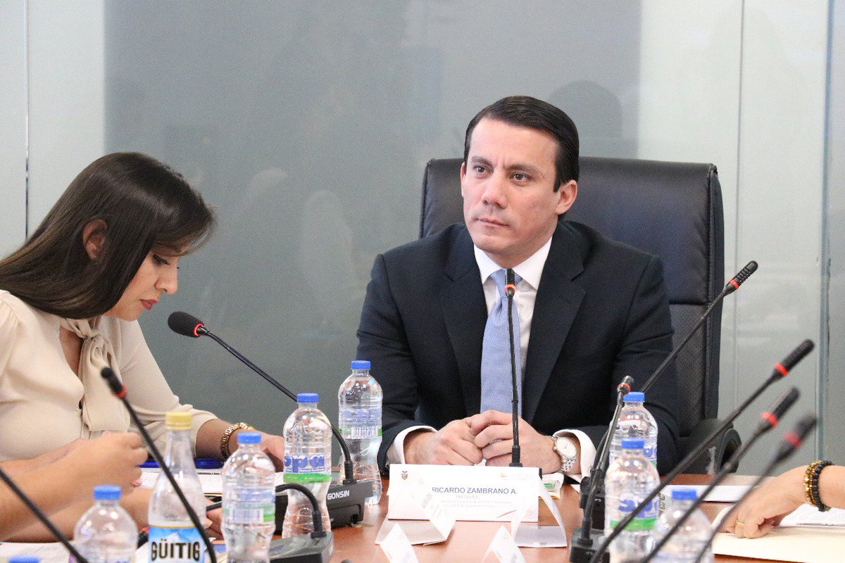 ricardozambrar's tweet photo. #SesiónOrdinaria035 | Los pequeños y medianos criaderos de cerdos deben asociarse urgentemente para recibir asistencia efectiva del Estado y competir en el mercado. https://t.co/xvmijwd5D0