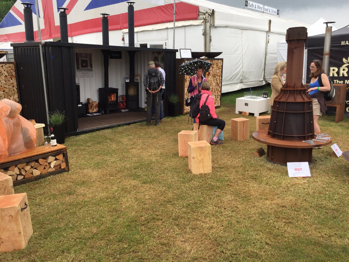 JasJackson_CJ's tweet photo. @bathandwestshow with the great guys of @Mendipfireplace had a great time,
sorry uploading took me a while https://t.co/C1OmHgeCAz