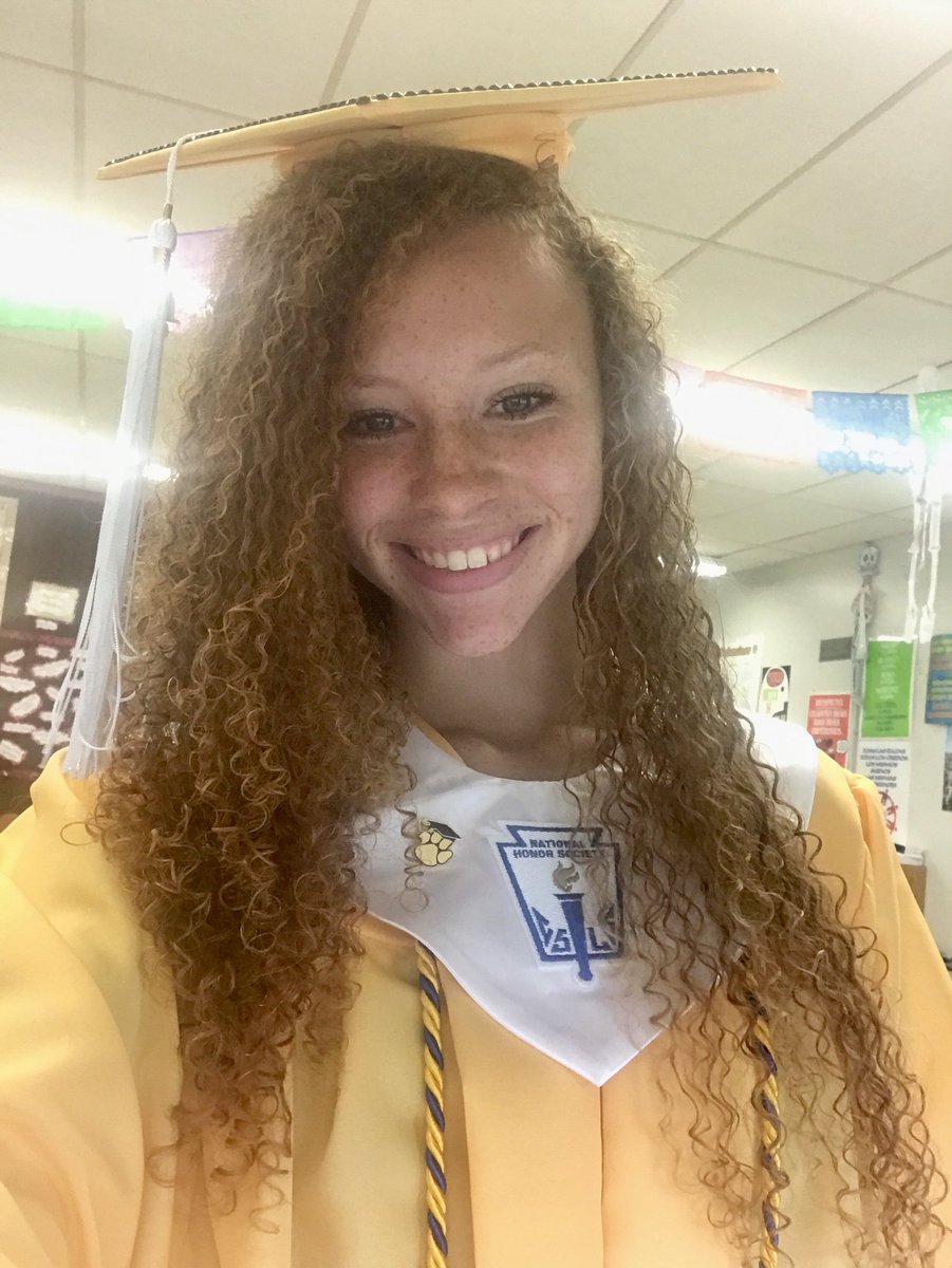 headcoachead's tweet photo. @KSUOwlsWBB last high school Owl🦉 @amanijohnson_ is graduating as Salutatorian tonight! 🎓
Can’t wait to see you tomorrow in the Nest #OurSuperSecondClass #GoKSUOwls https://t.co/CEVbzJMdr7