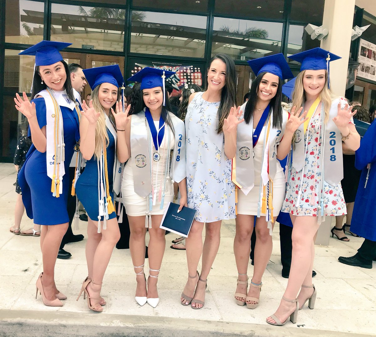 staceyswogger's tweet photo. Congratulations my beautiful Varsity Pantherettes Seniors! Thank you for letting me be a part of a chapter in your lives. I love you girls! #VP4L #VarsityPantherettes #SomersetPantherettes #bestmemories https://t.co/LoUI3R7y8u