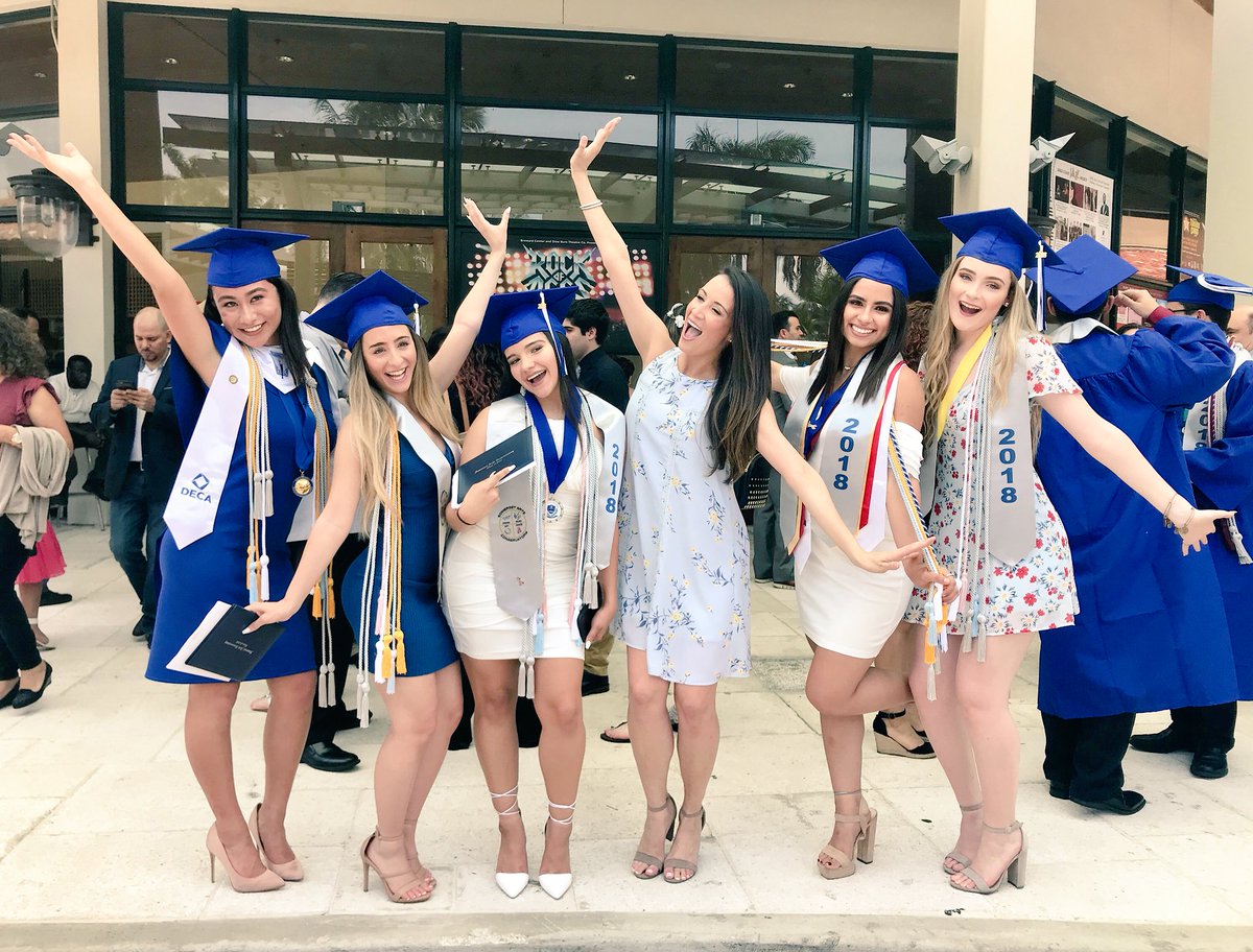 staceyswogger's tweet photo. Congratulations my beautiful Varsity Pantherettes Seniors! Thank you for letting me be a part of a chapter in your lives. I love you girls! #VP4L #VarsityPantherettes #SomersetPantherettes #bestmemories https://t.co/LoUI3R7y8u
