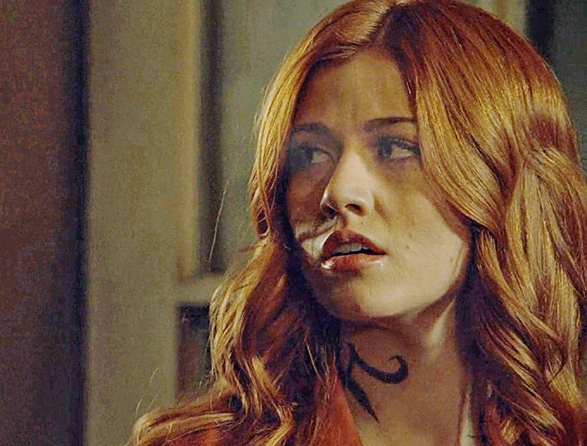 heroxdale's tweet photo. "Oh, now I know how Alberto felt. Oh God, now I already know. I mean I know it's terrible but Gosh." Kat's reaction to Lilith and The Owl kiss is everything.
#SaveShadowhunters
#SaveTheShadowWorld https://t.co/lnPg8KnQ9A