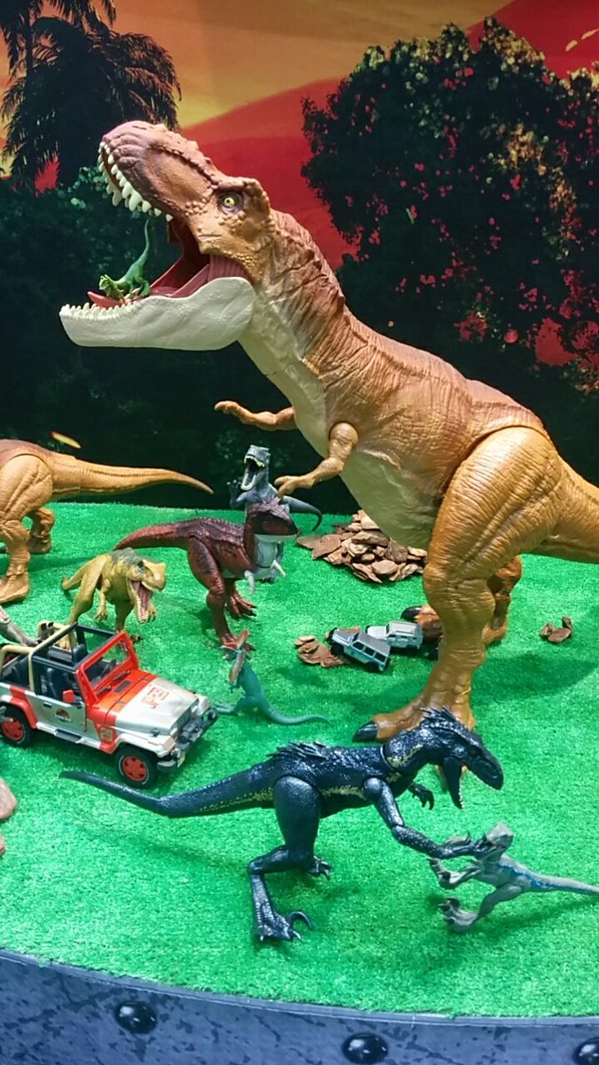 浅川直樹 Naoki Asakawa Laqマスター Sur Twitter ジュラシックパーク系玩具の恐竜デザインセンス古いぞ マーケティング的には正しいのかもしれんが萎えポイントでもある