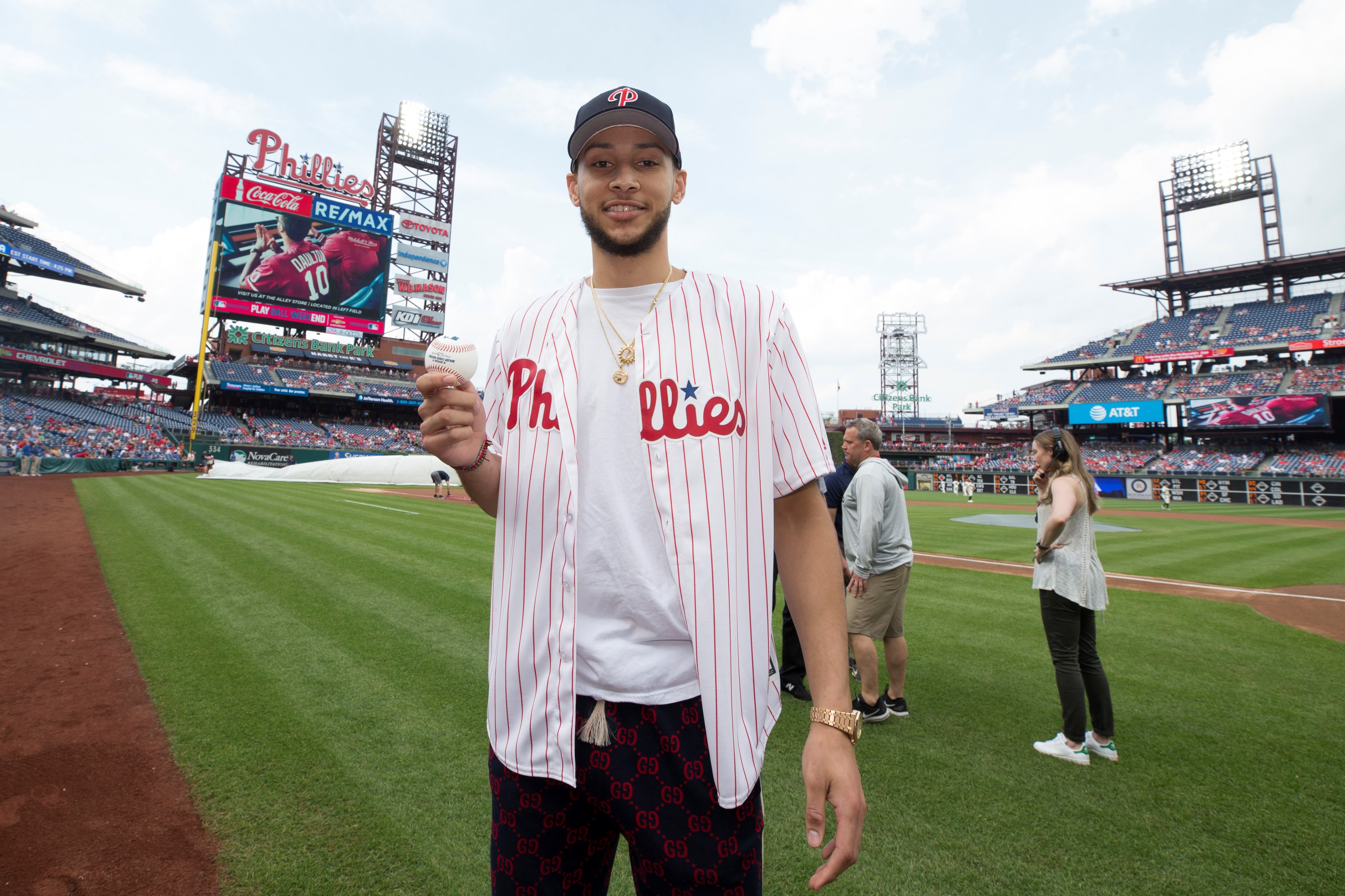 Philadelphia Phillies on X: In order to be the best, you have to dress  like the best  / X