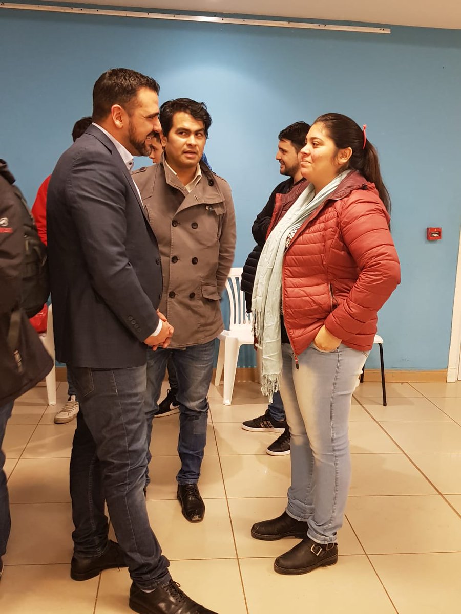 WalterVuotoTDF's tweet photo. Desde que asumimos, nos propusimos poner en valor nuestra Fiesta Nacional de la Noche Más Larga, hoy une a una región y participan artistas de todo el País. #UshuaiaMásLinda #UshuaiaMásNuestra https://t.co/FZJ4tggpua