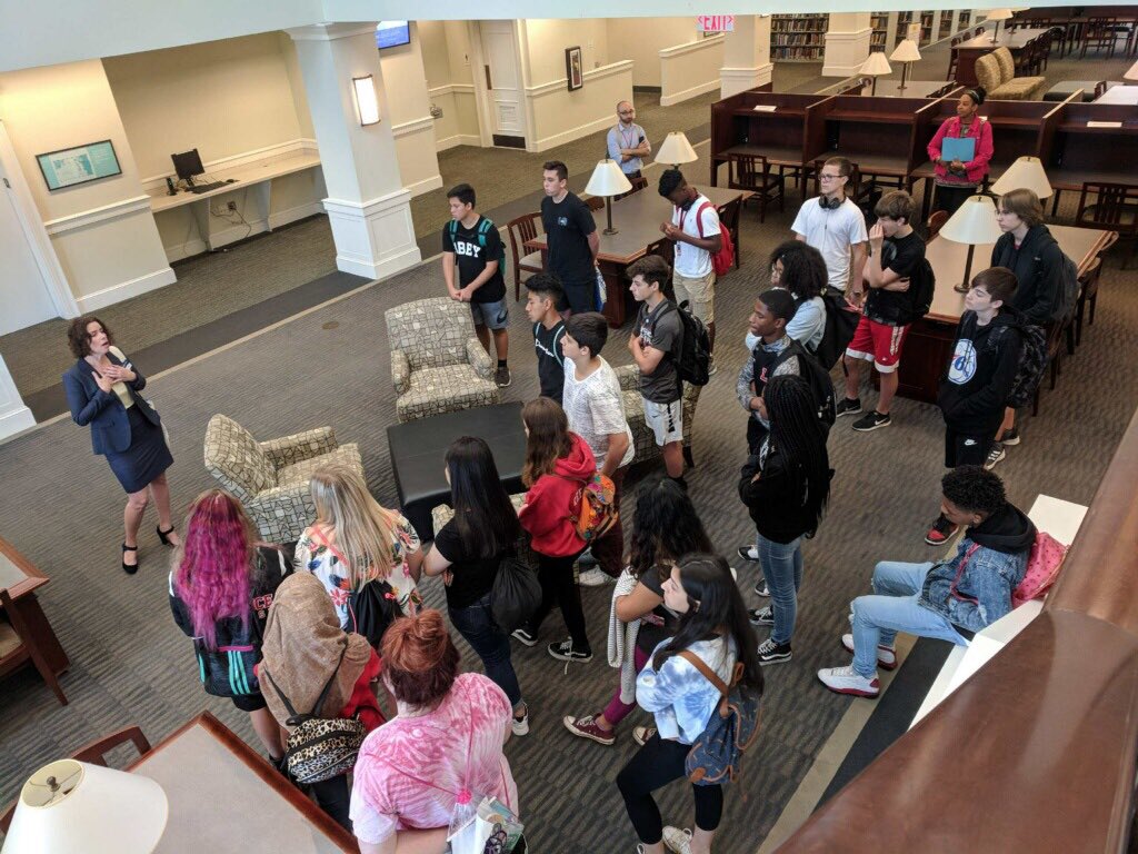 Very proud to have taken students to @TCNJLibrary to meet @oliverjohnt and @rebeccadbushby for a tour and lesson on research-based writing! Thank you @CardinalsLHS @dadamltps @DrMPancoast and especially @LHSMediaCenter for coordinating our visit and making this day possible!