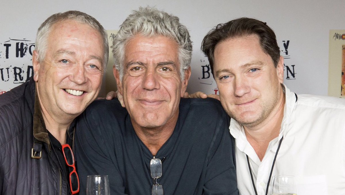 Take a listen to #FoodieChap <a href="/liammayclem/">Liam Mayclem🌈</a> and Chef Roland Passot's conversation about their dear friend who passed away in Paris, Anthony <a href="/Bourdain/">Anthony Bourdain</a> : bit.ly/2LAmu6T