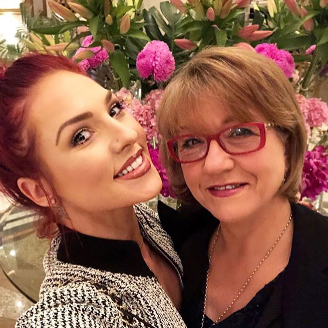 dancermichelle8's tweet photo. Day 8: Fav Photo with Woo
-love the relationship they have
-they make each other so happy and it's so easy to see which i absolutely love β€οΈβ€οΈ
#21DaysofSharna https://t.co/7WkLBlUmr0