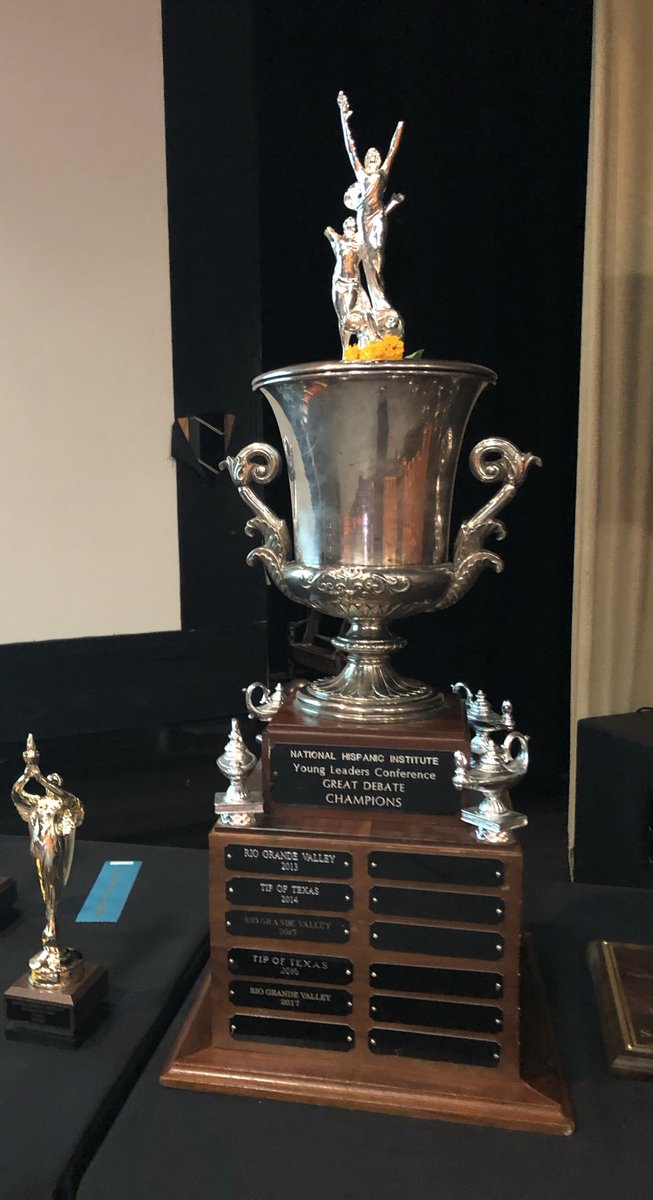 nhi_news's tweet photo. The #2018TXGD Sweet 16 Ceremony will be streamed live at 7:45 PM central on our YouTube channel. The link will be posted soon. https://t.co/CqpGsJHx0a