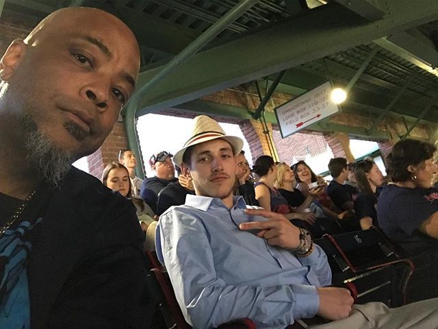 ParanormalHooD's tweet photo. JiGGY & Wiz checking out the @redsox vs White Sahx @fenwaypark #GoSahx #paranormalhood #hoodeez #oscarmike #wearetheparanormalvoiceofthehood https://t.co/BuTuim5ZMU https://t.co/ksWNMAglfu