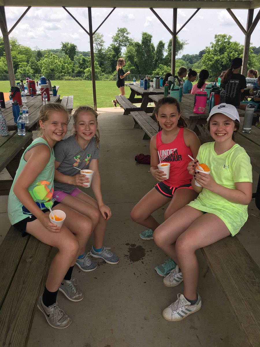 Adria Gold tweet media