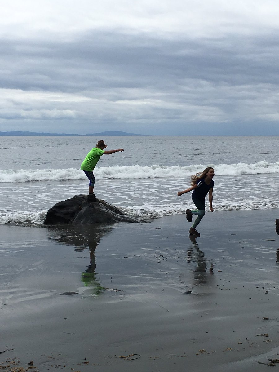 outside45's tweet photo. Day 4. We got this! 7 km by lunch and time to play on the beach! #o45 https://t.co/xAktnCaoCu