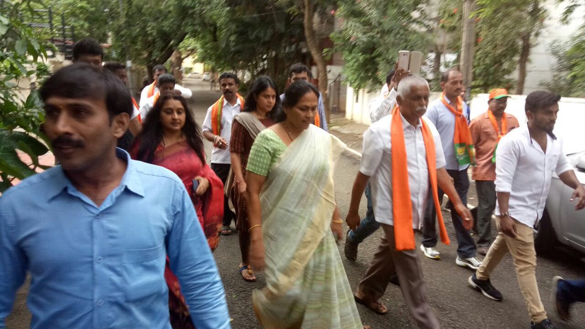 MalavikaBJP's tweet photo. Today’s Campaign for @BjpPrahlad for Jayanagar! 
Every vote for BJP will be an ode to the mammoth development work done by the Late @BNVijaykumar 
#BJPGellisi https://t.co/U1SLndVSC6