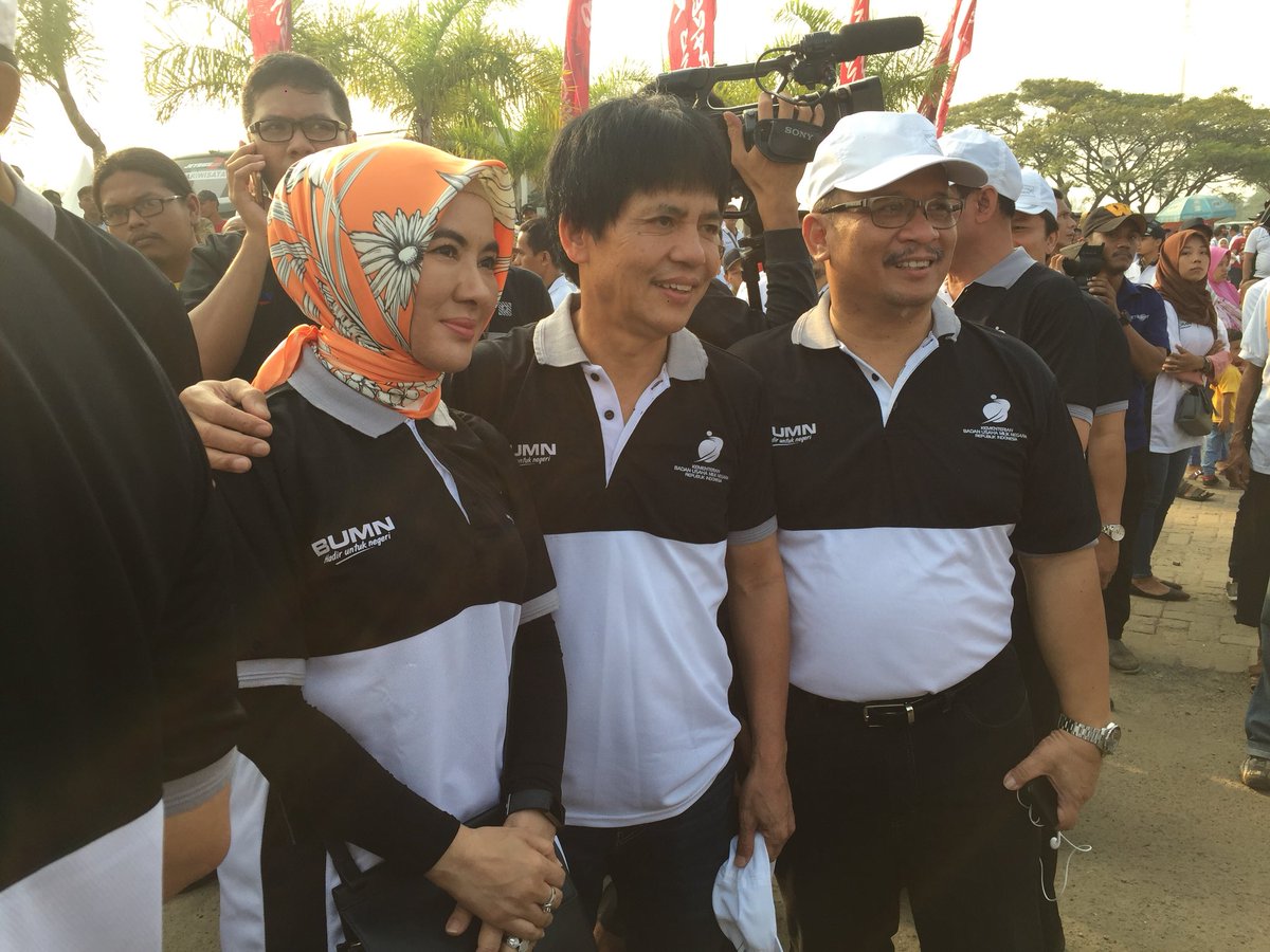 bumn_idn's tweet photo. Pelepasan Program Mudik Bareng BUMN #MudikBarengBUMN hari ini diselenggarakan di Pantai Ancol. 

Flag off pelepasan dilakukan oleh Menteri BUMN Rini Soemarno serta Dirut dan jajaran Direksi BUMN. 

#MudikBarengBUMN2018 #BUMNHadirUntukNegeri https://t.co/YUCaMCLAtr