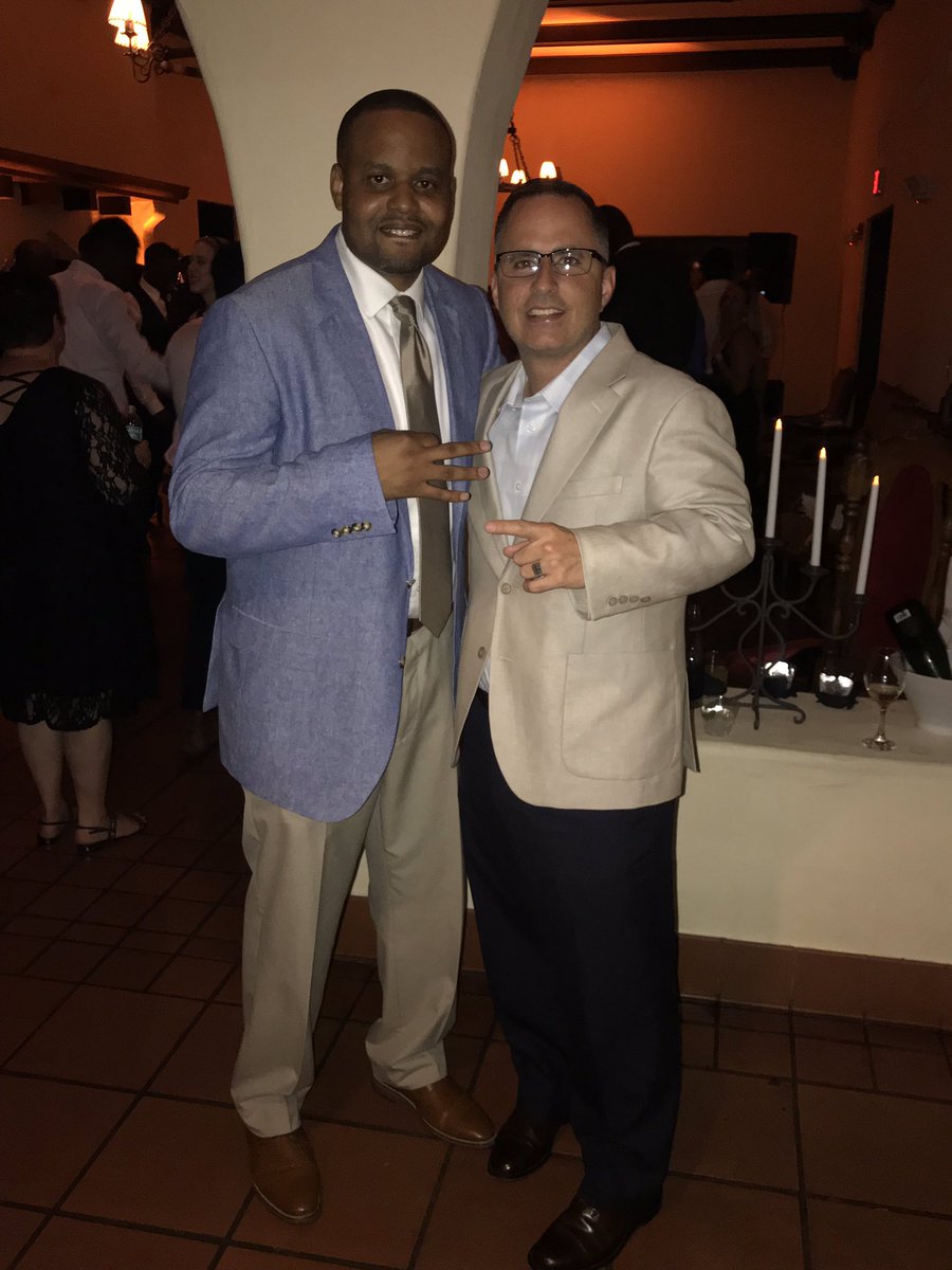 MiamiSuns's tweet photo. @JU_WBB hit a home run by hiring this guy!!! Happy for our guy @JUCoachHaney #Rep305 #JU https://t.co/6GwvDo4Czw
