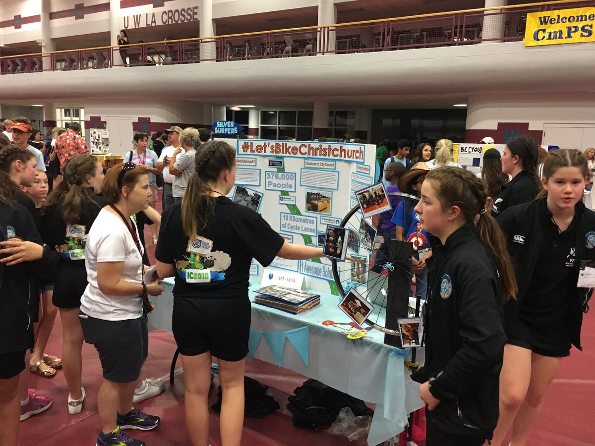 FlaglerFPS's tweet image. Loved chatting with this group from New Zealand. We live through hurricanes, they experienced a 7.2 earthquake and are helping their community!  @FPSPI @Boz23