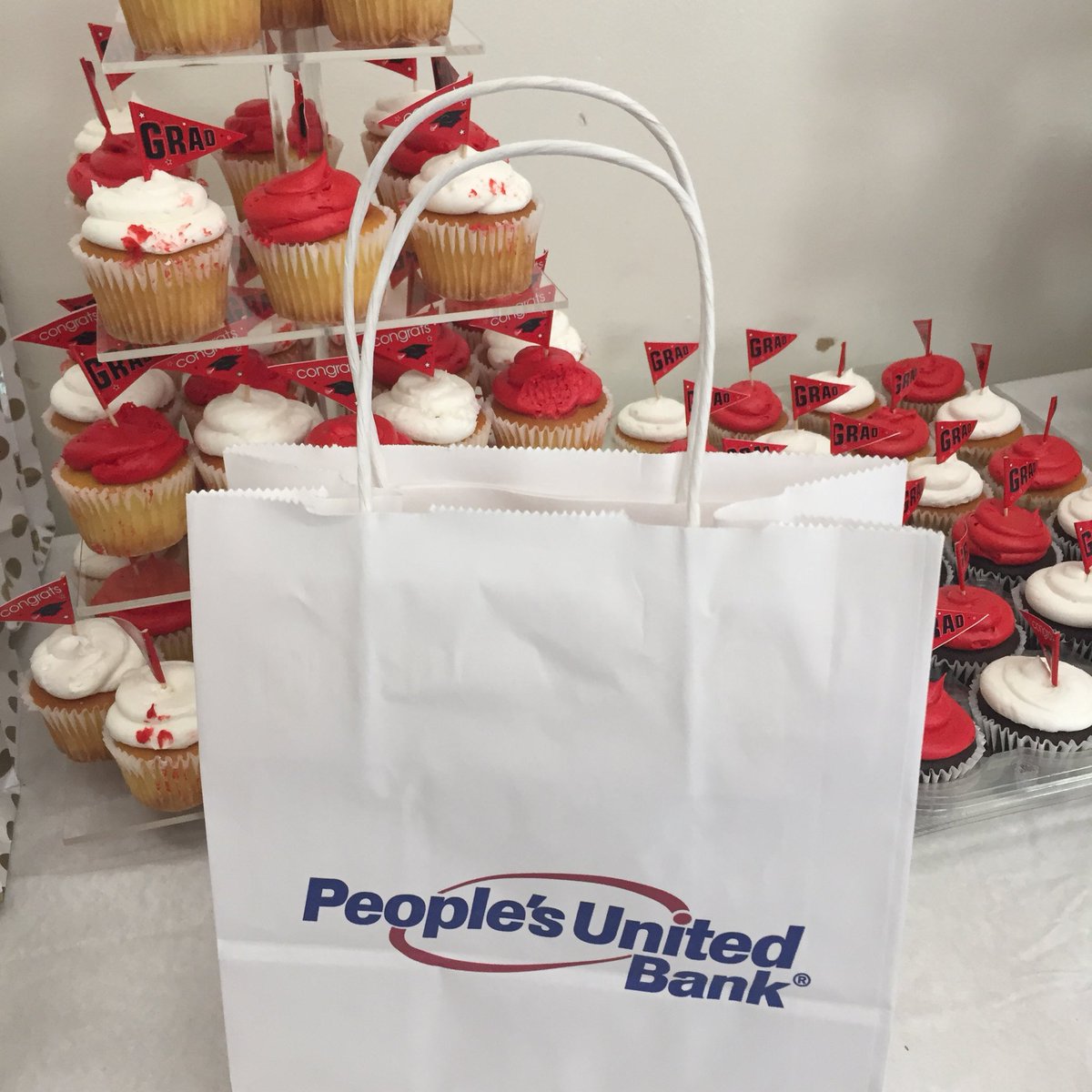 girlsincwc's tweet photo. Thank you to our friends at @PeoplesUnited for the #collegeshower gift bags! https://t.co/mA723AEiRH