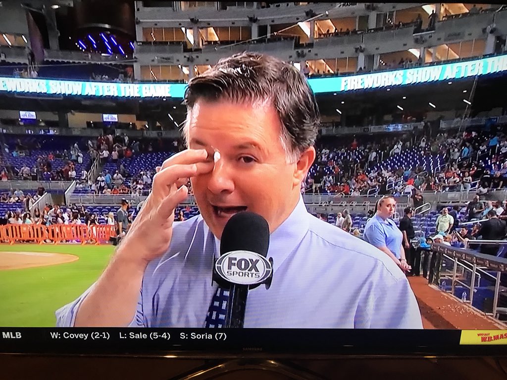 ariodzernbc6's tweet image. When @CraigMinervini gets creamed #actionsequence @Marlins #tealisreal