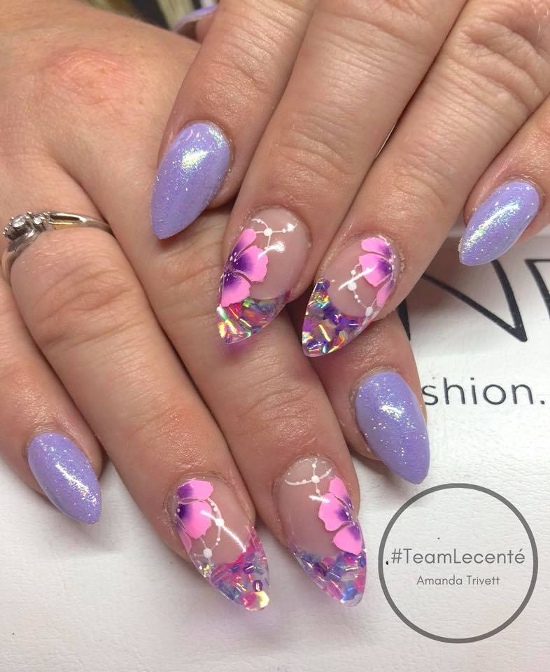 How perfect are these nails by <a href="/nailsashburton/">Amanda Trivett</a> using our NEW Golden White Micro Iridescent and Unicorn Chunky Glitter! #lovelecente #lecente #glitter #glitternails #nailart #nailtechs #nails
