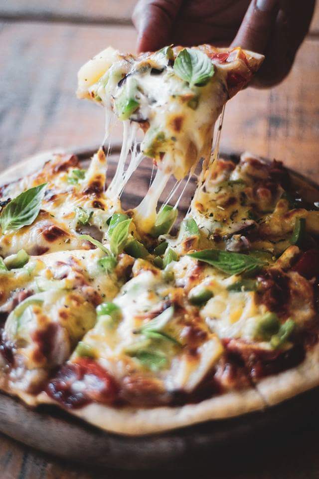 this_is_cup's tweet photo. Rustic Pizza  พิซซ่าชีสแน่นๆกับแป้งบางกรอบที่บรรจงนวดเอง ลองแล้วมันอร่อยจริงๆถึงกล้าขาย 
เมนูพิเศษเฉพาะเดือนมิถุนายนเท่านั้น!!!
 
#พิซซ่าโฮมเมด     #ร้านอร่อยโคราช 
#รีวิวโคราช   #ร้านกาแฟโคราช https://t.co/lbGqWhNWt0