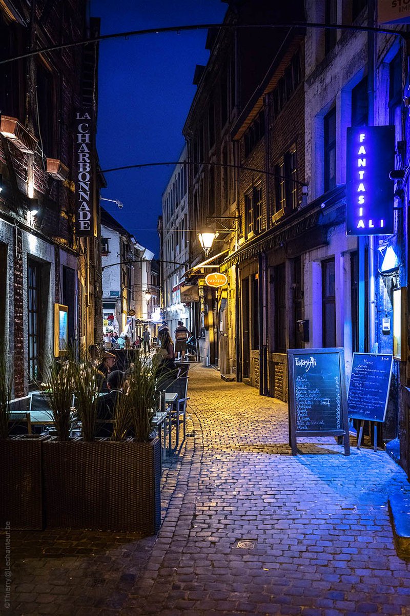 LechanteurT's tweet photo. #Liège est belle... il faut le montrer ! #Outremeuse #Roture #Wallonie #Partage ... Retrouvez-nous aussi sur Facebook -> https://t.co/w5InypncT4 https://t.co/sUk4sBVBd7