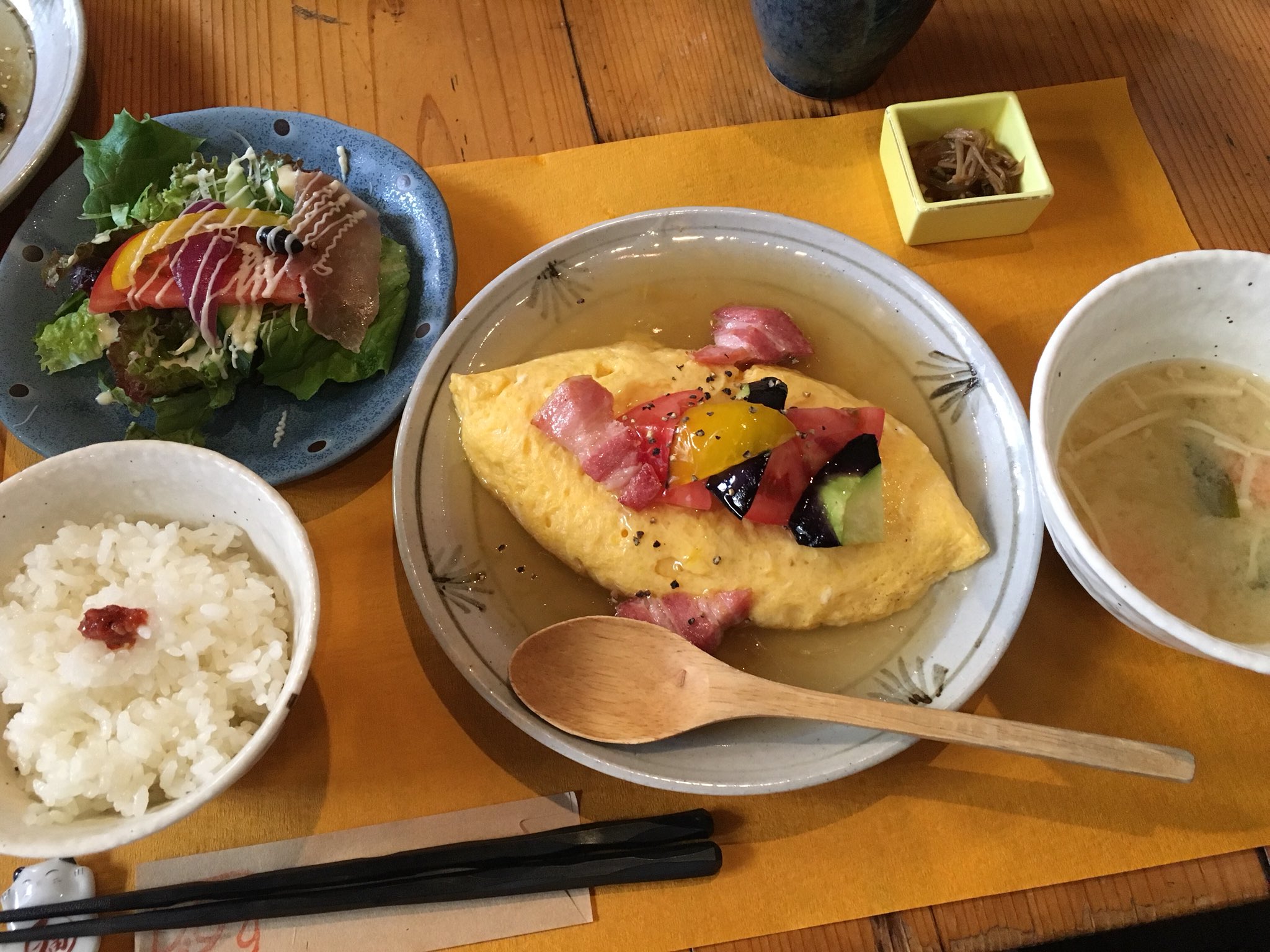 Otsukyon 大津京 Zoo 隠れ家レストラン 店名zoo 滋賀県大津市二本松10 15 大津京駅 Jr 湖西線 より徒歩10分 近江神宮前駅 京阪電鉄 石坂線 より徒歩10分 電話077 522 7718 自宅マンションのすぐ近くにある街中の隠れ家レストラン 今日のランチは