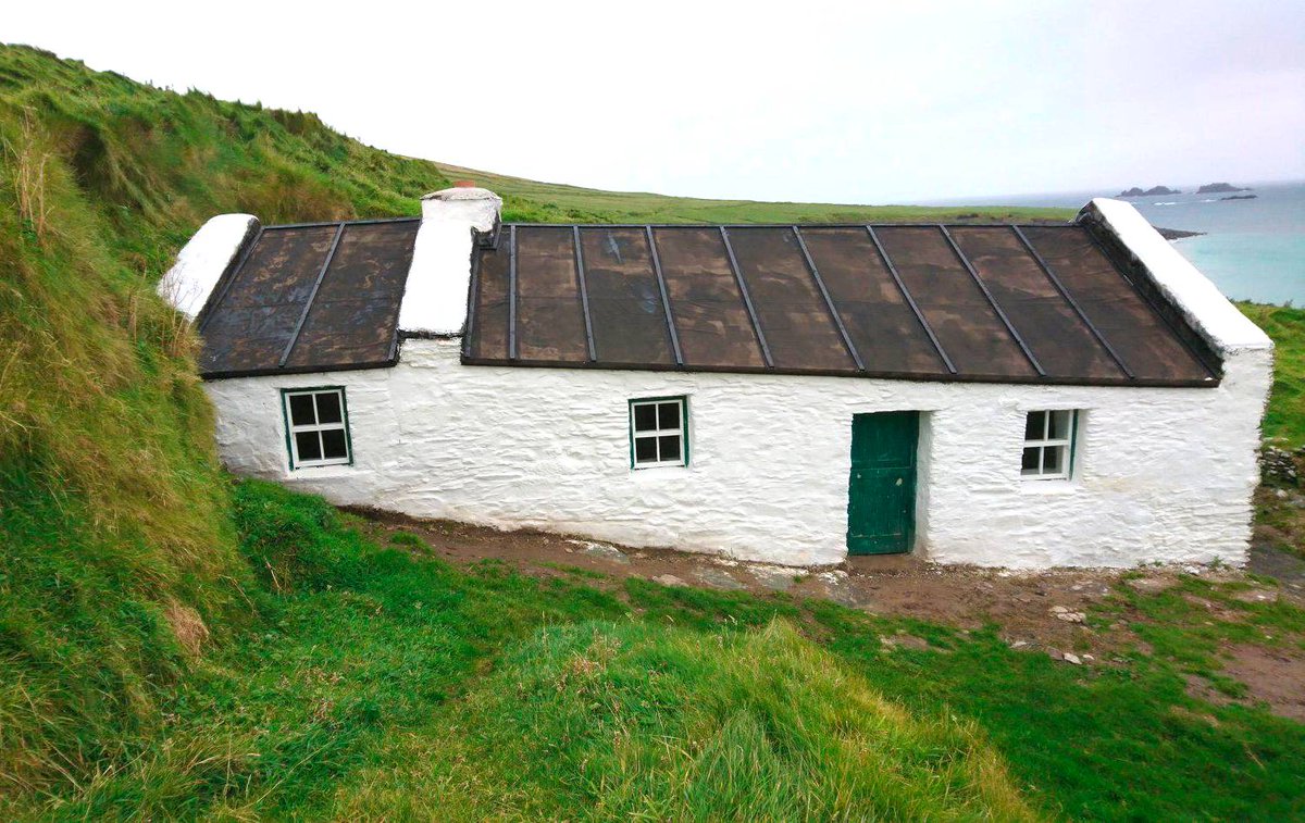 Blasket Islands Reboot: Tomás Ó Criomthain's cottage is one of two homes restored by <a href="/opwireland/">Office of Public Works</a> on the Great Blasket Island... indo.ie/Fhux30kpQUa <a href="/wildatlanticway/">Wild Atlantic Way</a> <a href="/Indo_Travel_/">Independent Travel</a>