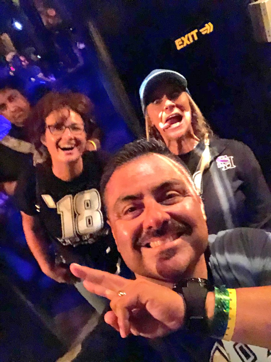 TheShadowHills's tweet photo. Chaperones keepin’ up with the Class of 2018. #GradKnight2018 https://t.co/VWf21PtmcQ