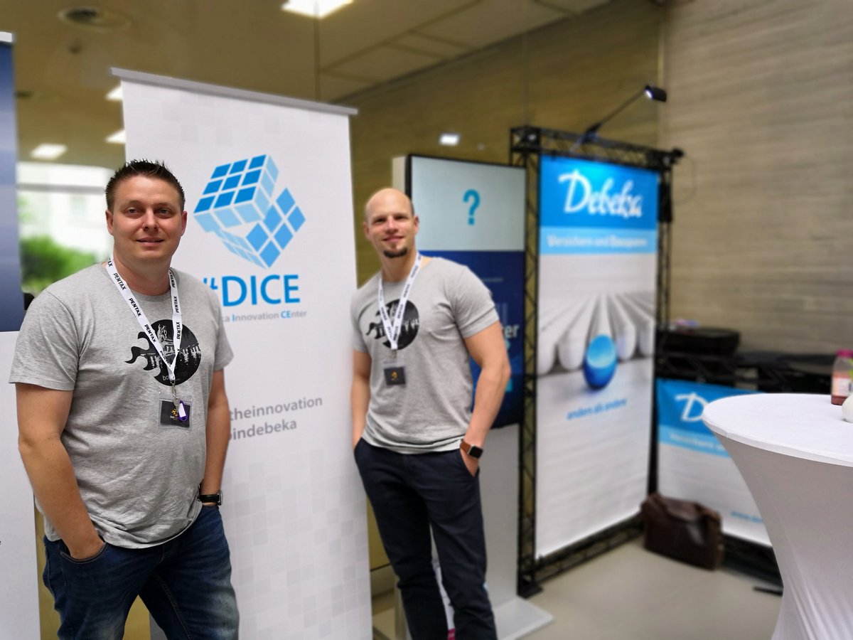 aptrin79's tweet photo. Unsere #session: Auswirkungen der digitalen #transformation auf #etablierte Unternehmen und den #aufbau eines #innovation #centers im Raum #koblenz #jointheinnovation #debeka #bcko18 Wir freuen uns auf euch @dice_patrick @dice_christoph https://t.co/QstjL8ZlUx