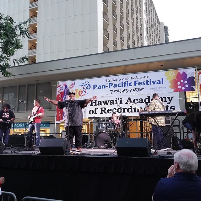 Great entertainment on the HARA Stage at the @panpacificfestival tonight! #panpacificfestival ift.tt/2JlKEFH