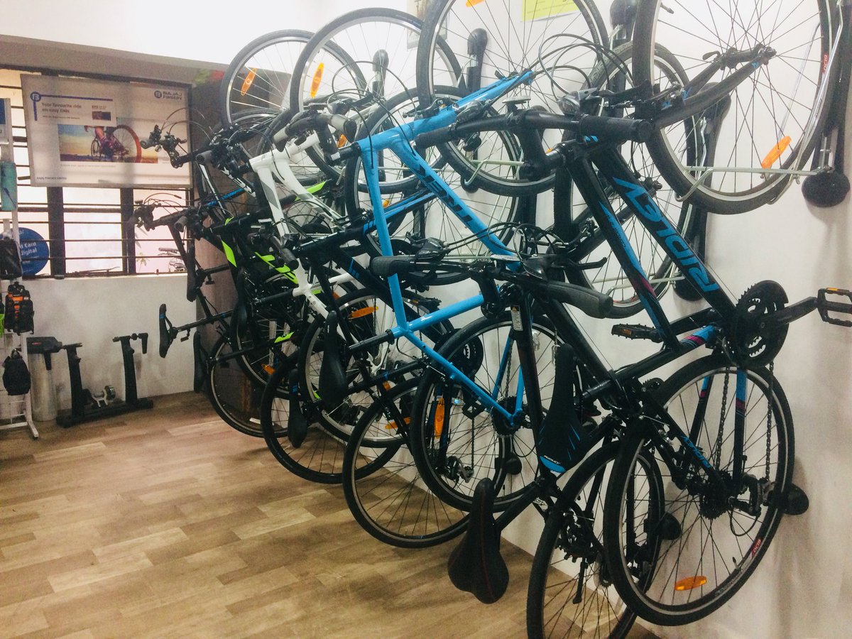 feartheroutine's tweet photo. Cycling from Chennai to Delhi 2200 kms. I’m at Nagpur, Ncyclopedia Bicycle showroom where the Maharaj Mr. Aniruddha helping me to stay for two days and to take rest as I have 1000 kms left. #Ncyclopedia #Nagpur #pratapnagar #Maharashtra #KindPeople #Feartheroutine #yolo #doit https://t.co/179bg2nblp