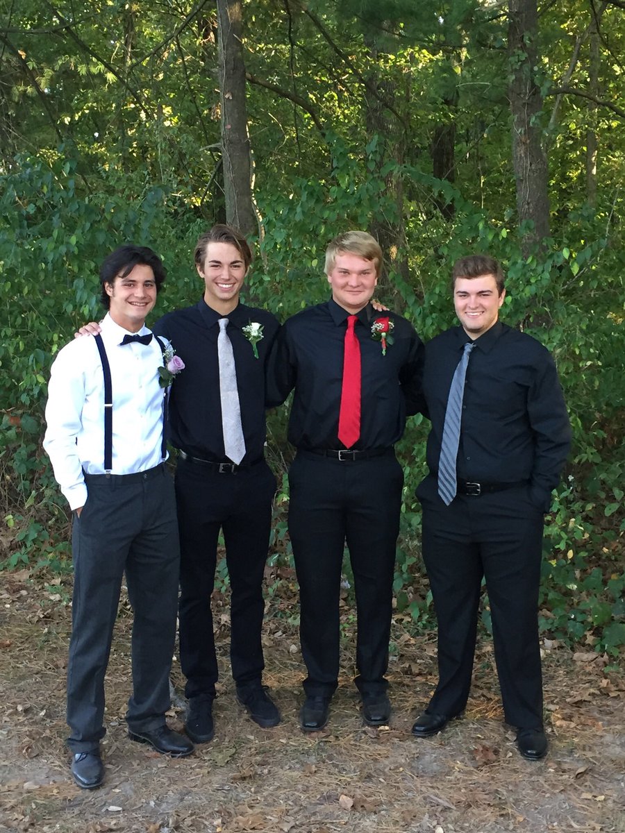 jscoker77's tweet photo. A little late but Happy Birthday to a guy who’s been my best friend for a long time! Hope u had a great day @Diran0017 https://t.co/TX7mk38tqU